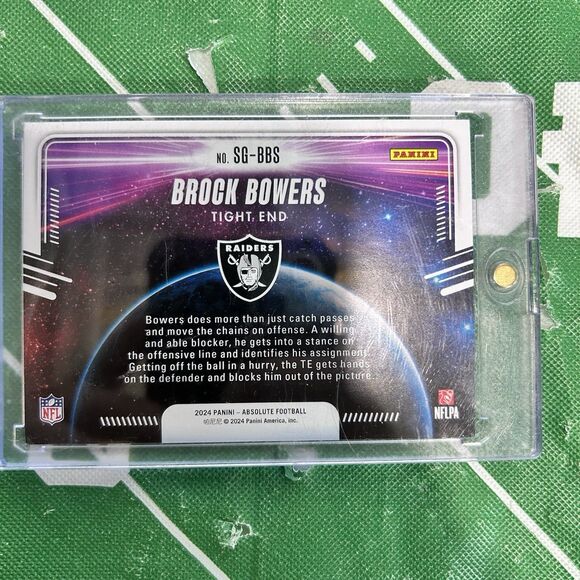 2024 Absolute Star Gazing Star Gazing #SG-BBS Brock Bowers Rookie Card - Picture 2 of 2